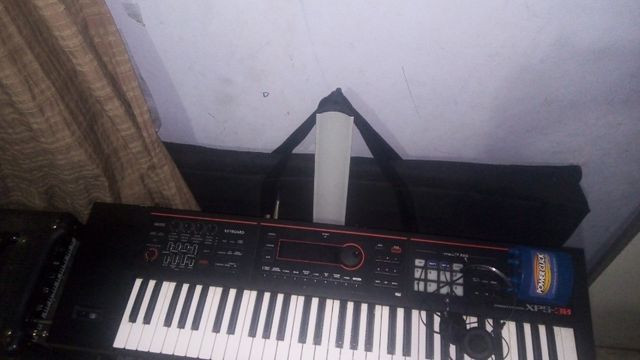 Teclado Roland Xps 30 Instrumentos Musicais Costa Barros Rio De Janeiro Olx