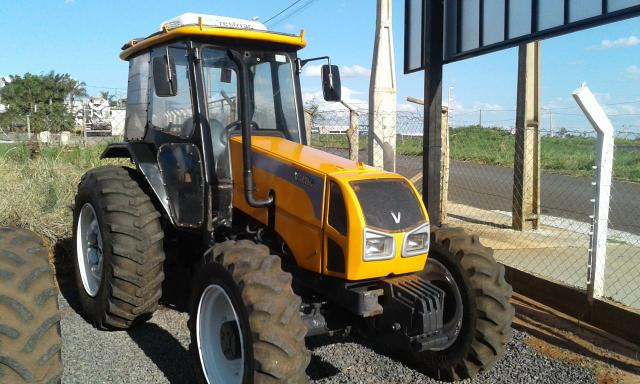 Trator Valtra A950 4x4 - 2010