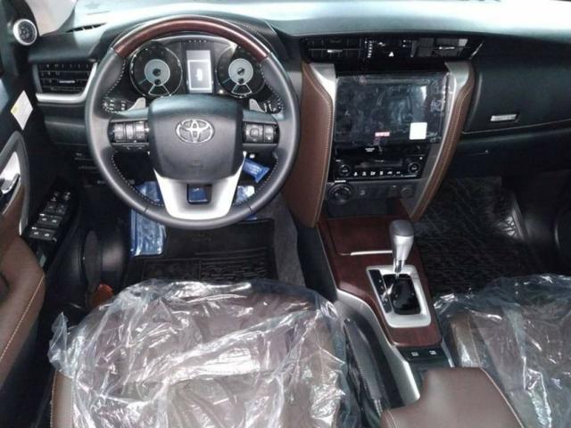 SW4 Srx 2.8 16V 4x4 Autom 07 lugares Turbo Diesel - Foto 3
