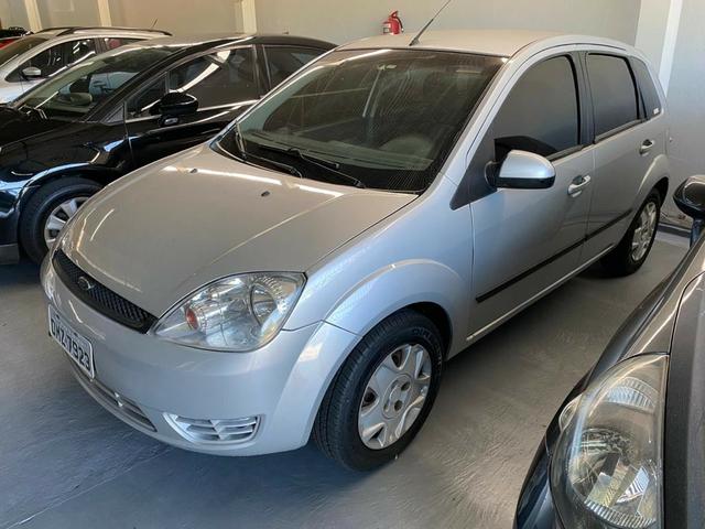 Ford Fiesta Hatch 1.6 - Foto 6
