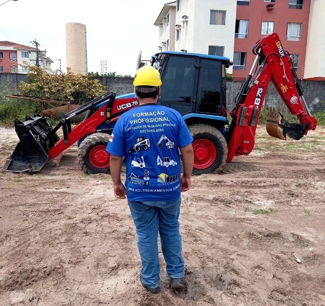 Curso Operador de Retroescavadeira - Foto 2