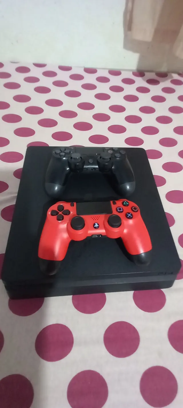 PS4 Pró + 2 controles - Videogames - Nova Porto Velho, Porto Velho  1258733016