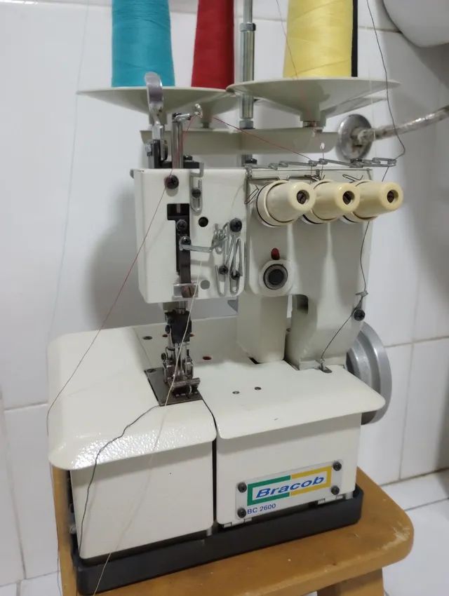 Máquina Galoneira Braço BC2600