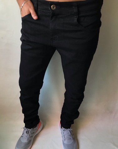 Calça jeans masculina e calça sarja preta com elastano skinny  - Foto 5