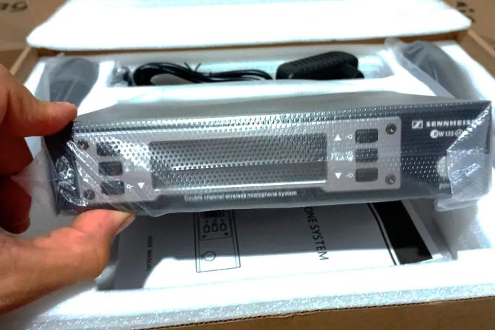 Microfones sem fio profissional novos - Foto 4