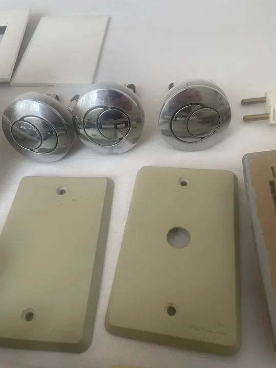 Tomadas Pial antigas e outras utilidades - Foto 6