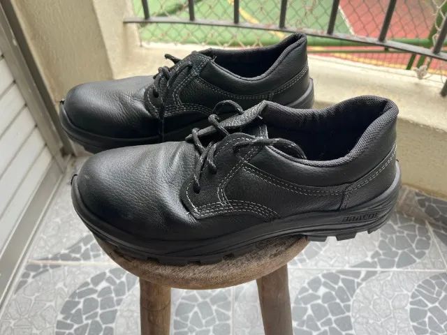 Sapato de Segurança Preto com Bico de Aço - 41 - Foto 2
