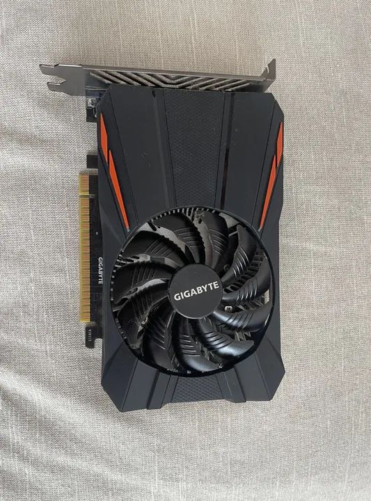 Placa de Vídeo Gigabyte GeForce GTX 1050