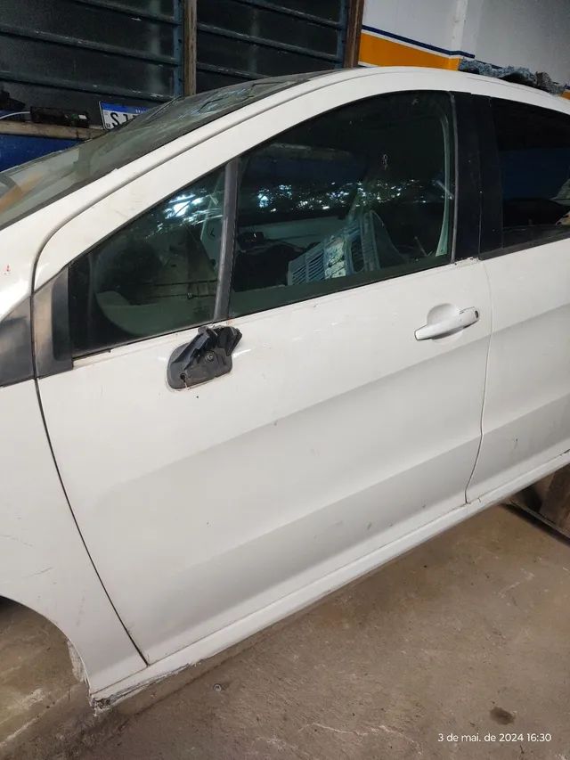 porta dianteira esquerda Peugeot 308