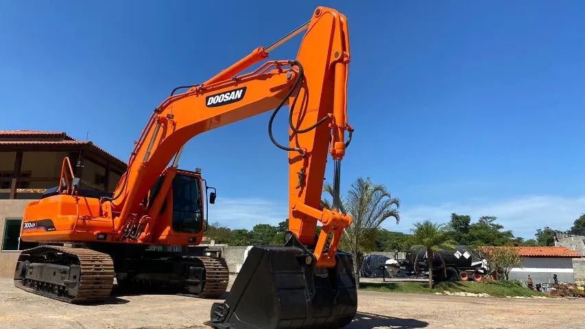 Escavadeira Esteira Doosan Solar 300LCV 