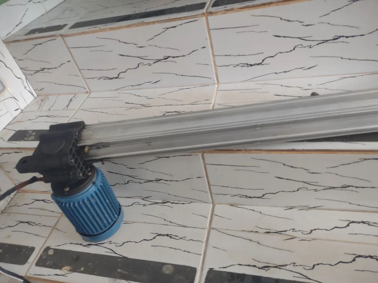 Motor basculante excelente estado - Foto 3