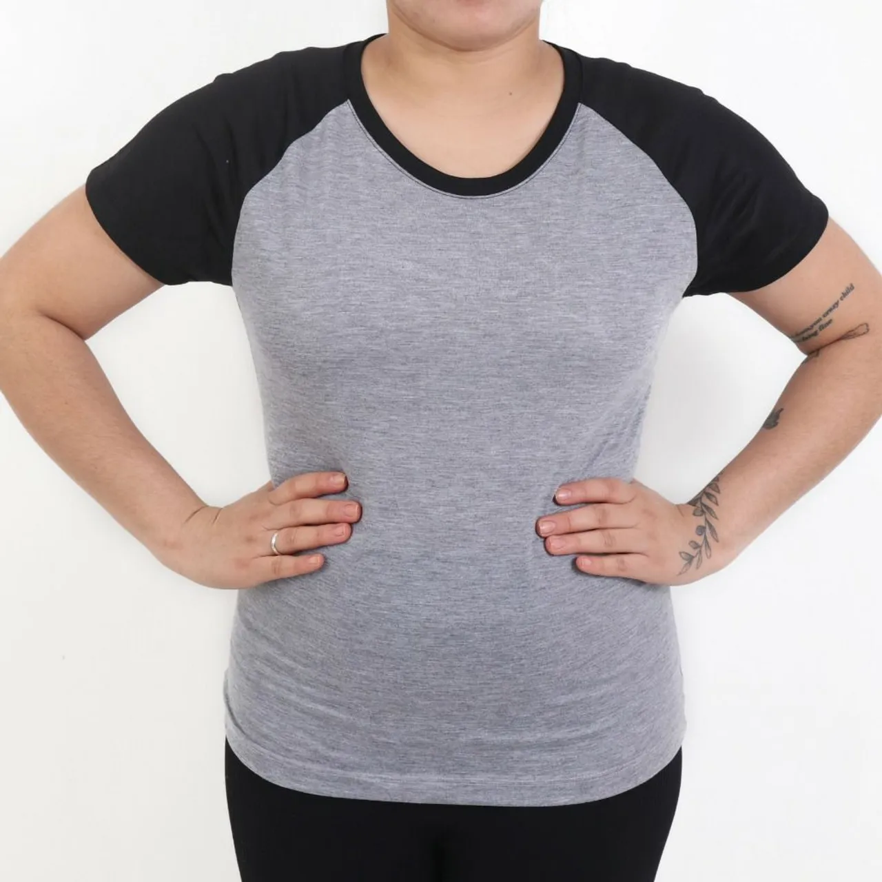 Vendo Camisa da moda Blusa Feminina Baby look Bicolor Duas Cores Preta