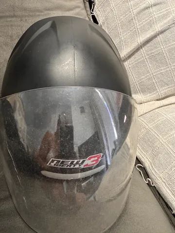 Vendo capacete 64842105684738123