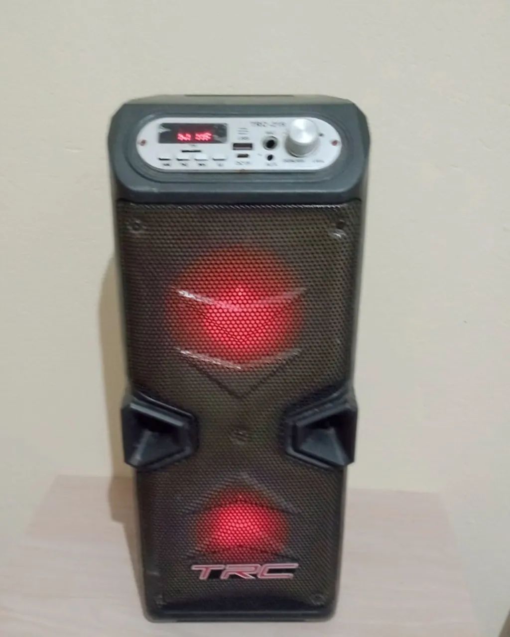 Caixa de som TRC