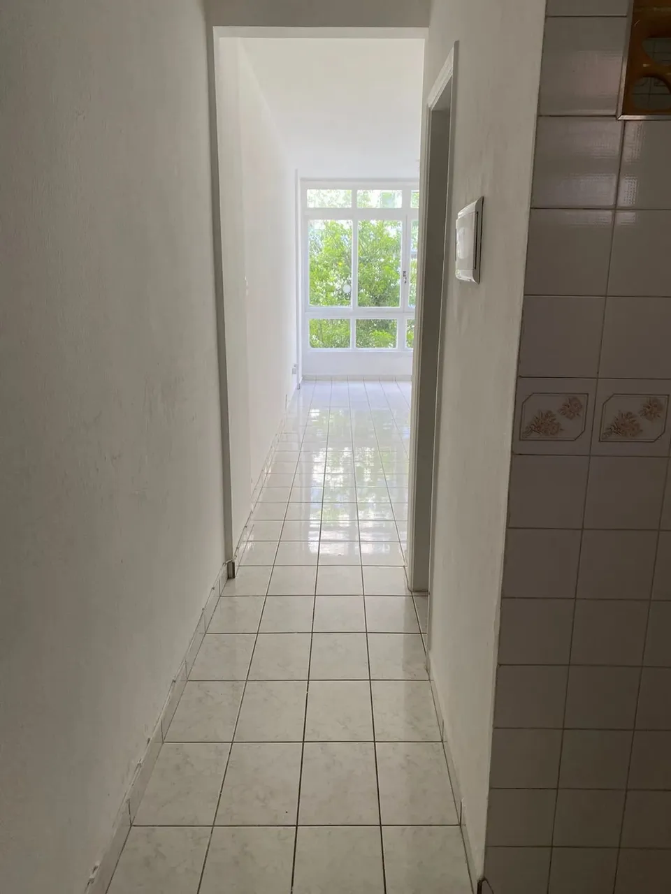 Sala living para locação em Ponta da Praia/ Santos sp