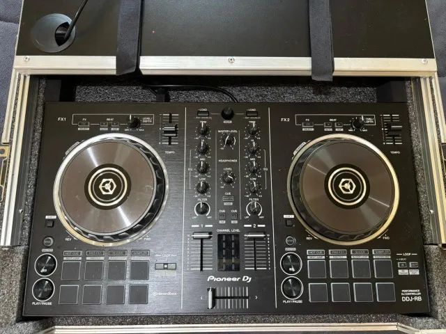 Pioneer DDJ-RB + Case Profissional - Excelente Estado - Foto 4
