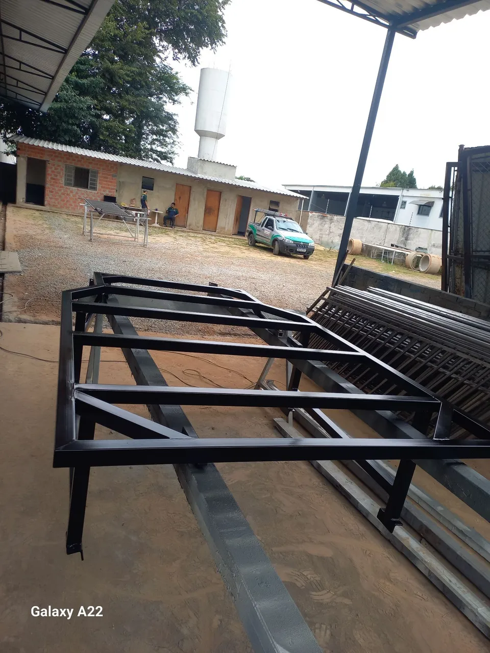 Bagageiro para carros de serviço