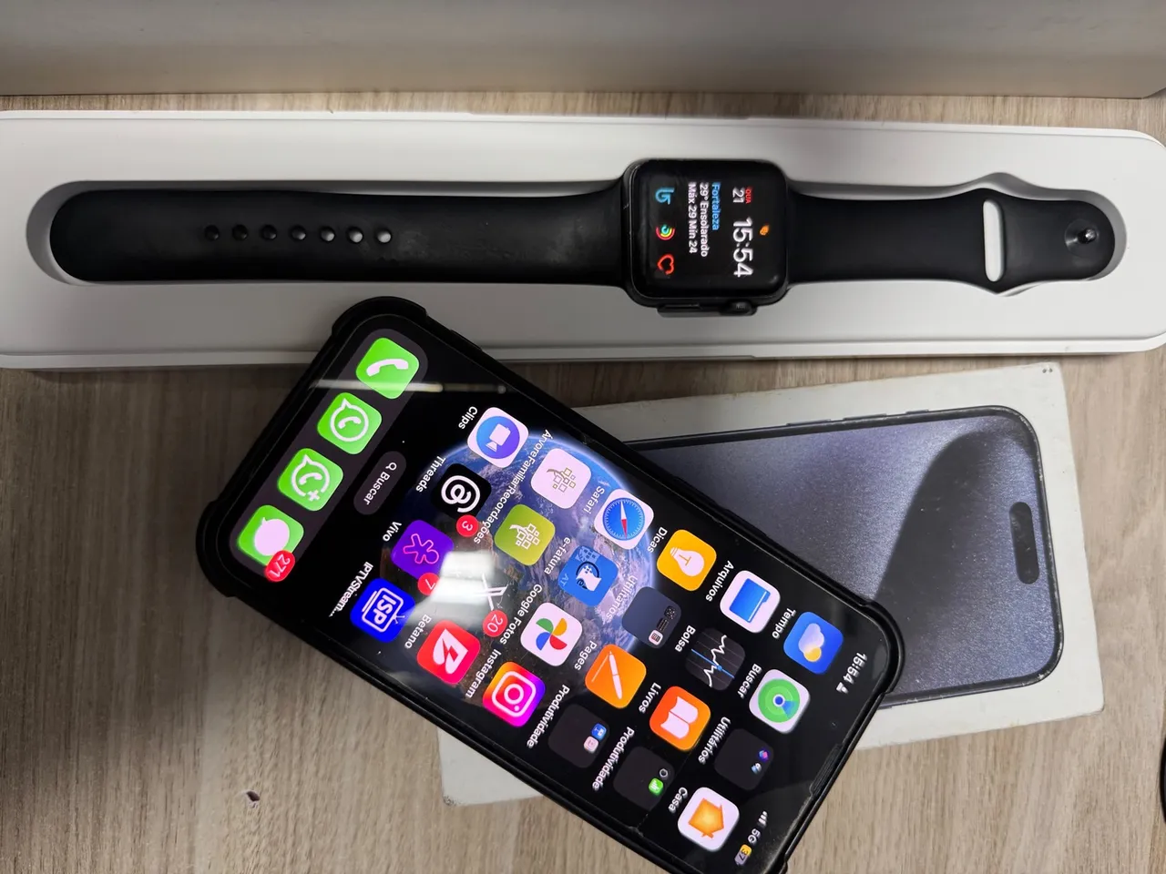 iPhone 13 + Apple Watch s2