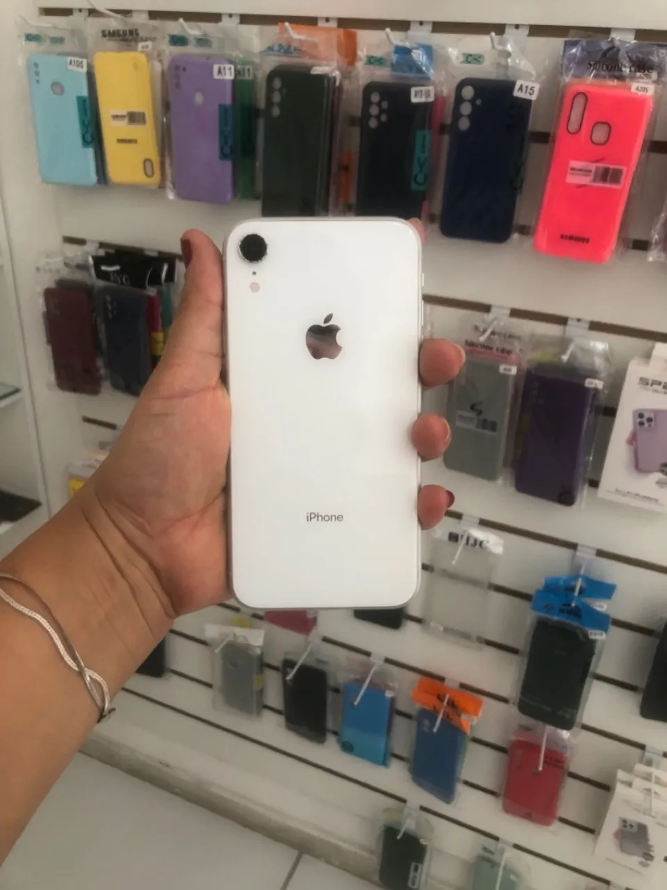 IPHONE XR 64GG