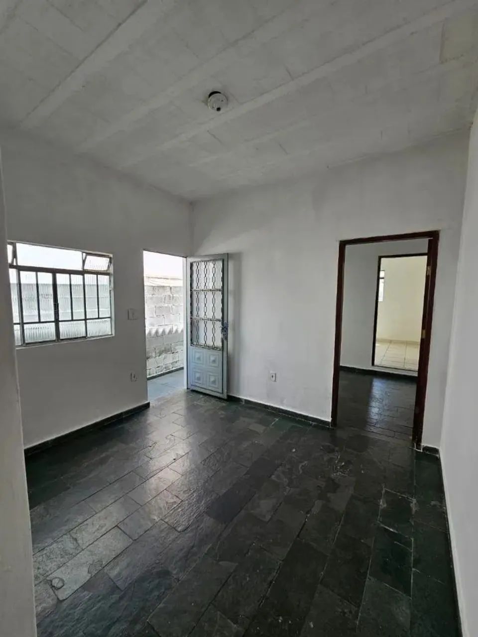 Casa de 2 quartos e 1 vaga, no bairro ressaca, em Contagem!