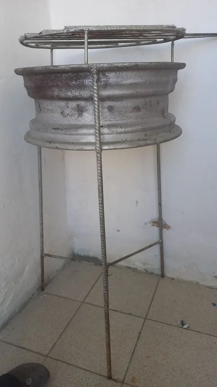 Braseiro de Ferro - Ideal para Churrasco - Foto 2
