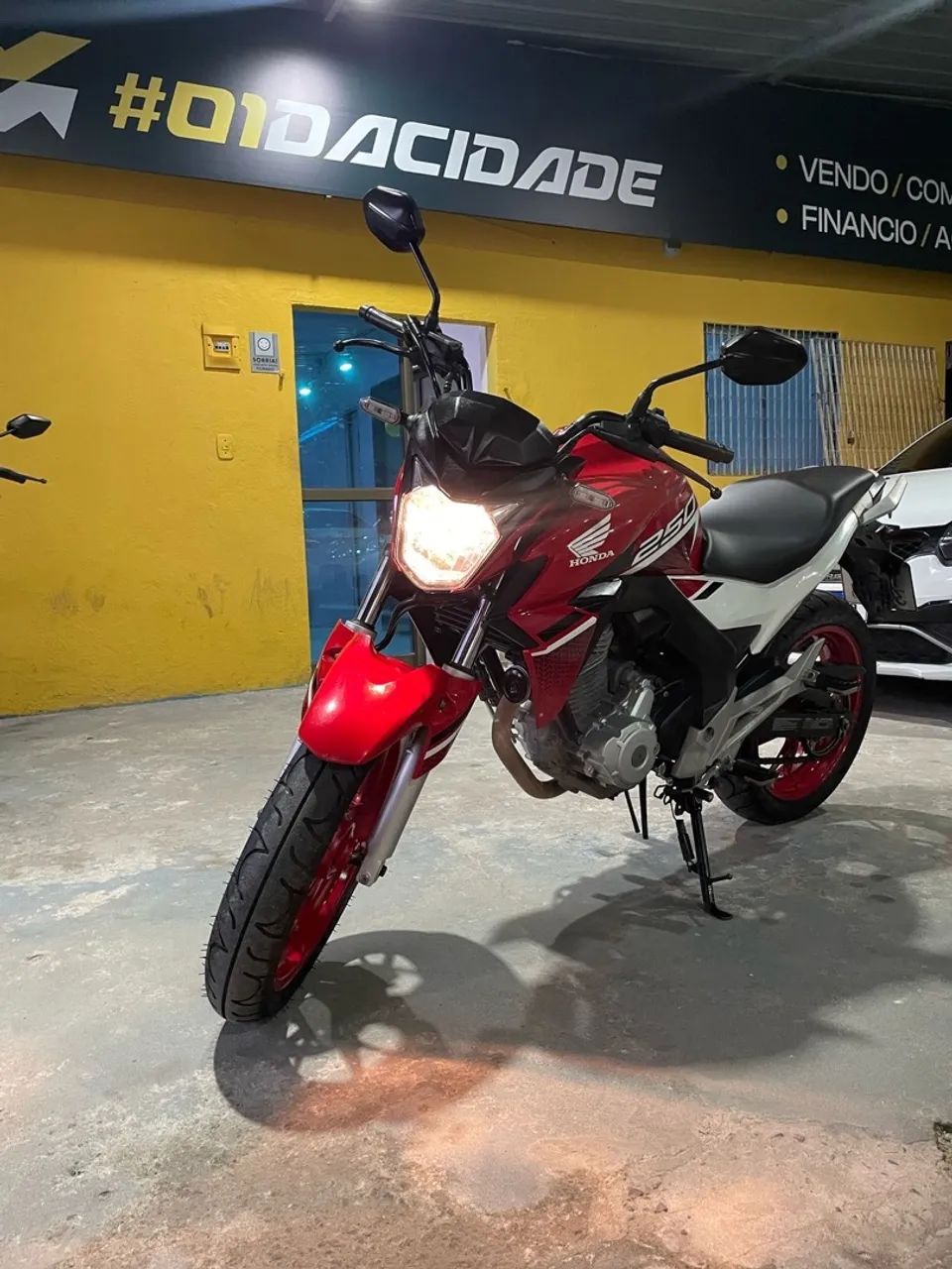 Honda Twister 2022  - Foto 2