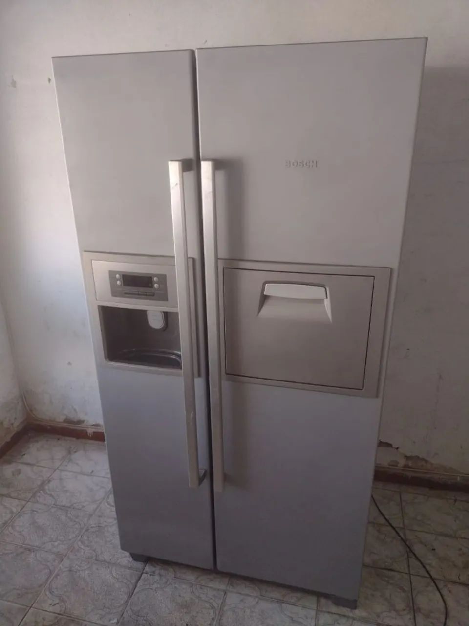 Geladeira Bosch Side by Side 500 litros Inox 127 volts Conservada Garantia