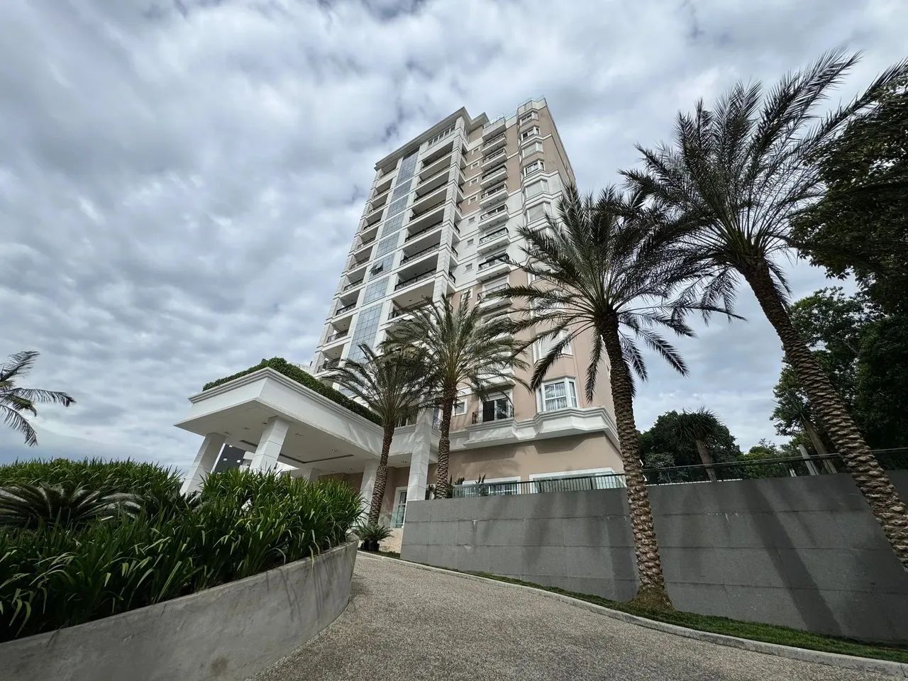 APARTAMENTO NO ATIRADORES | 308 M2 PRIVATIVOS | 05 VAGAS - Foto 4