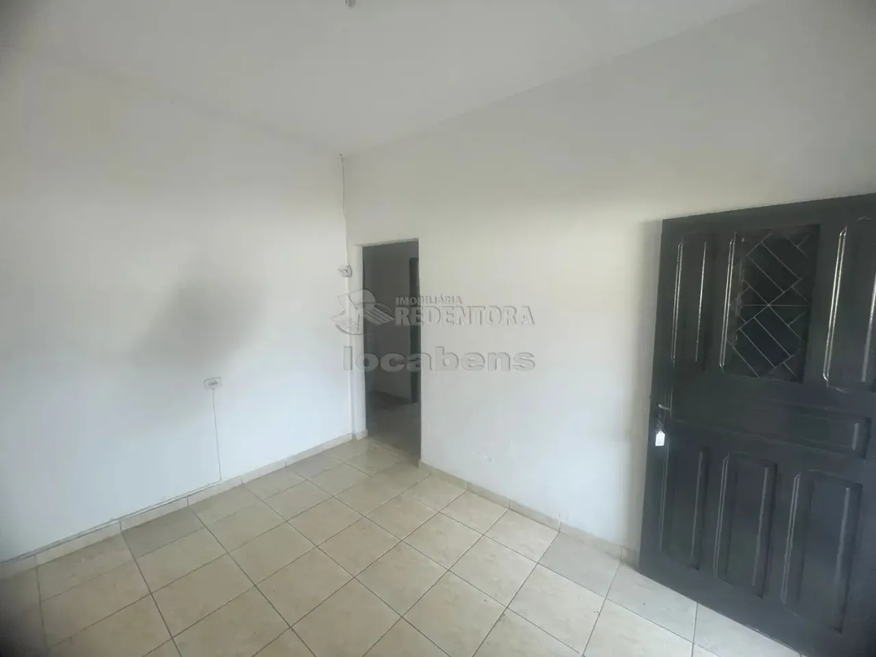 Vila Santa Cruz - Casa com 02 dormitórios
