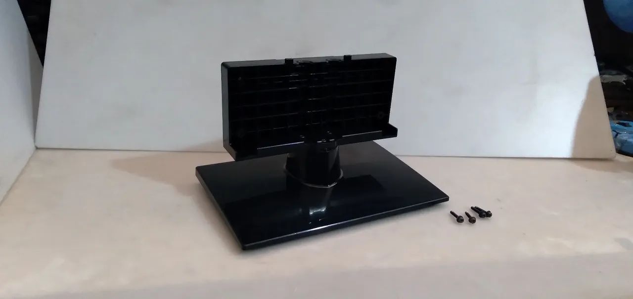 Pedestal Tv PANASONIC TC L32B6B