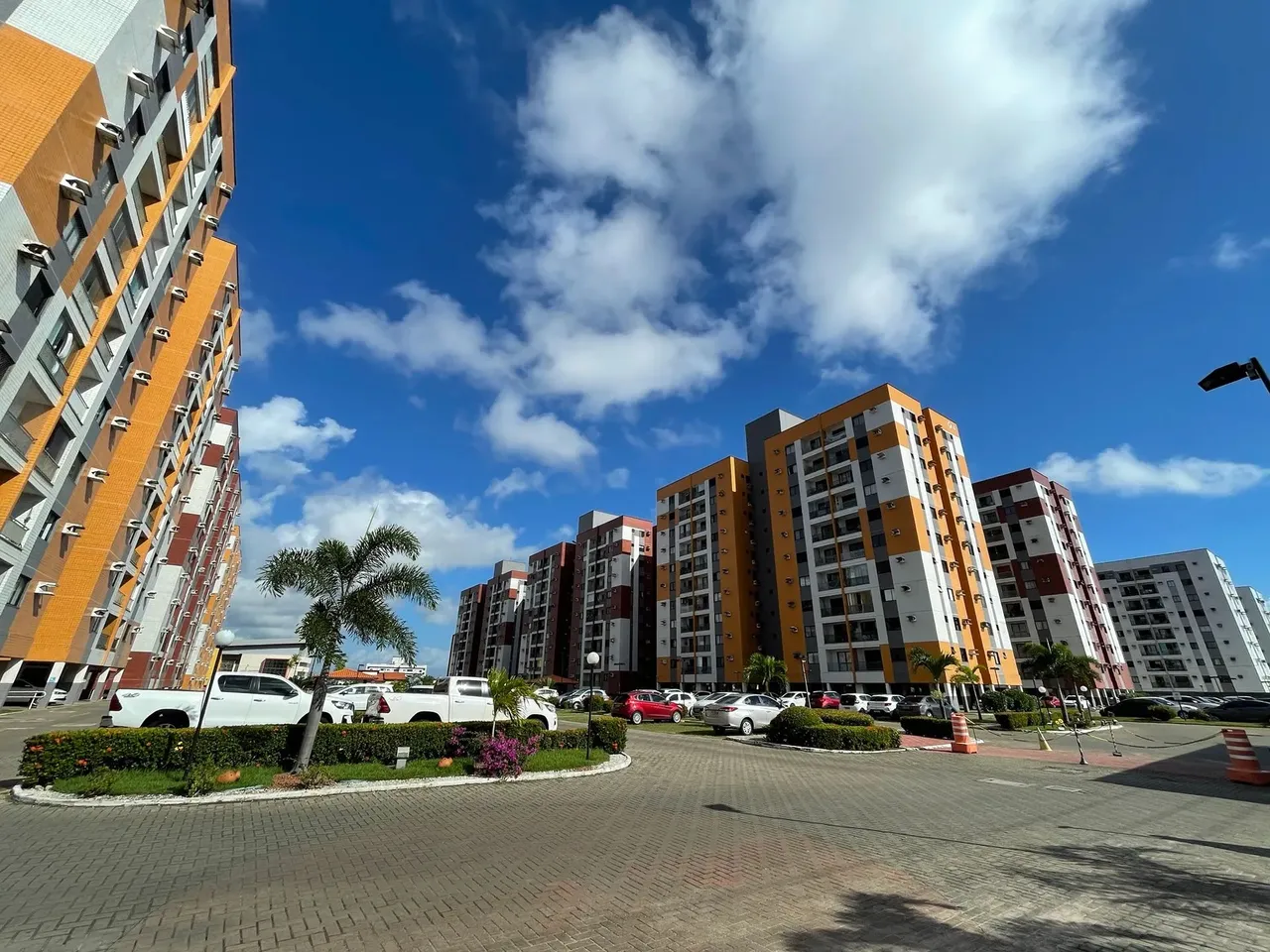 Apartamento no Grand Park Pássaros com 2 Quartos- Vista Mar