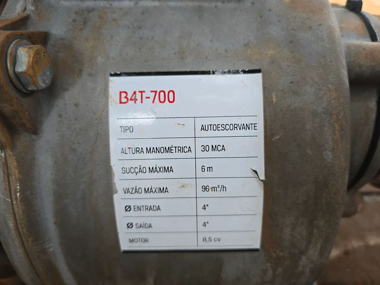 Moto Bomba Branco 8.5 B4T 700 semi-novo com bomba 4" entrada / saida.Mangueira com valvula - Foto 3