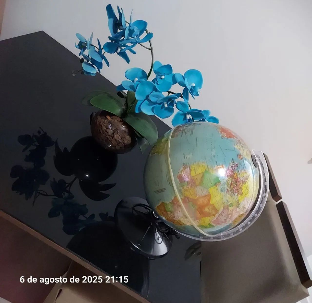 Globo terrestre iluminado - Foto 4