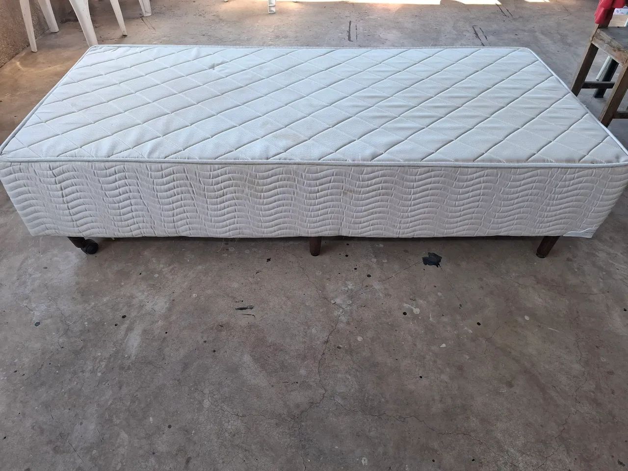 Cama box de solteiro 