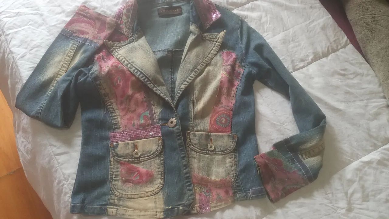 Jaqueta Jeans Feminina com Detalhes - Foto 2