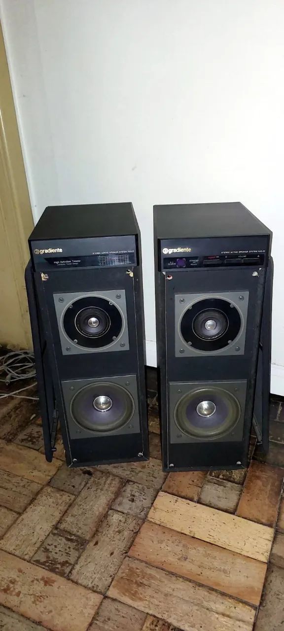 2 pares de caixas de som Gradiente SAS-30 - Foto 4