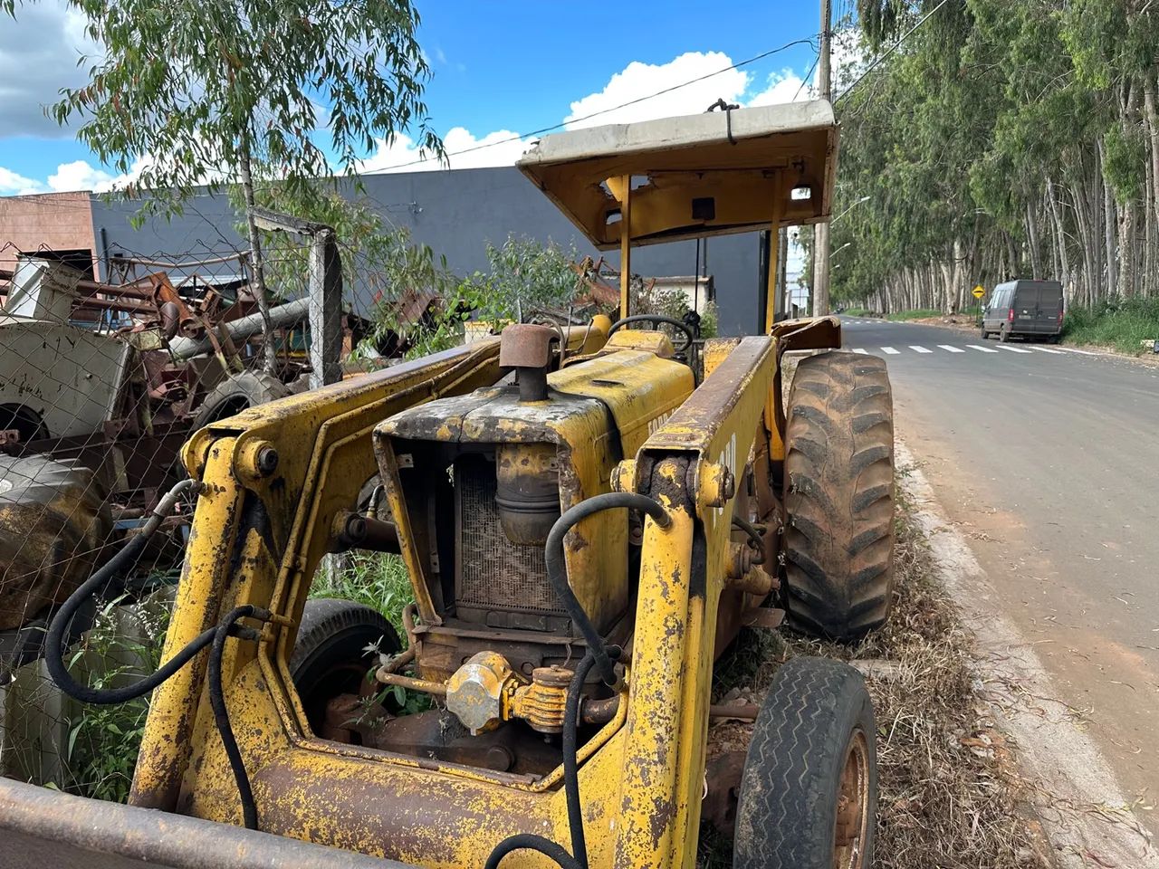 trator Ford 6600 com concha dianteira - Foto 5