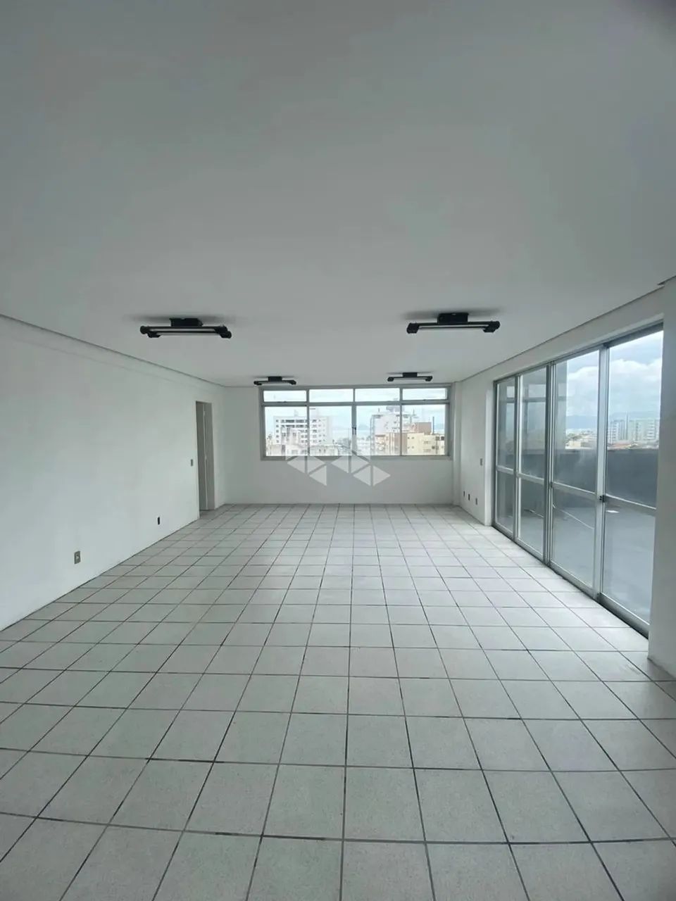 Sala comercial com terraço e vista privilegiada com área de 270,20 m² no bairro Estreito e - Foto 2