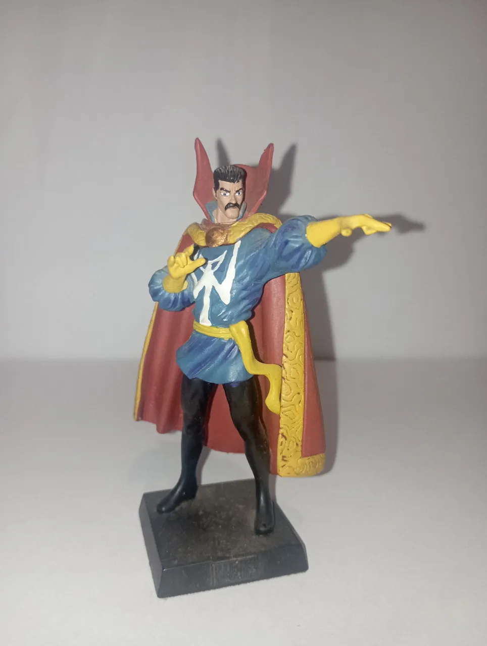 Action Figure Doutor Estranho - Colecionador