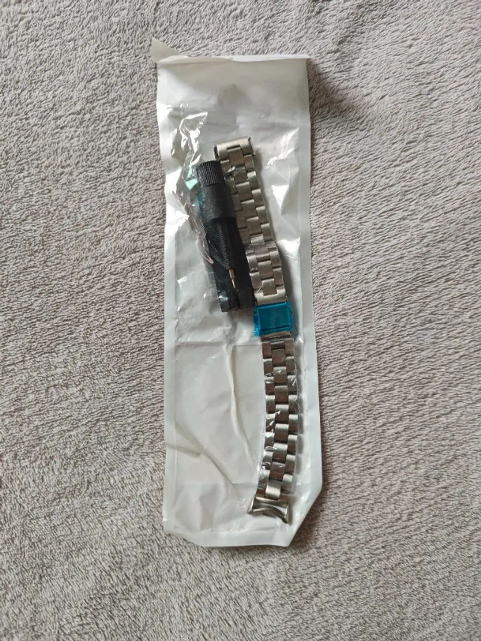 Pulseira metálica p/ relógio mi band 8, 9 e 10 Prata / Preta - Foto 4