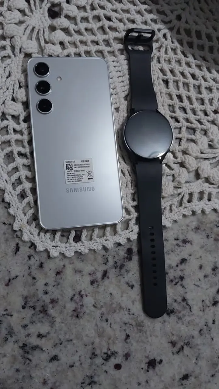 Samsung Galaxy S24 256gb + Galaxy Watch 6