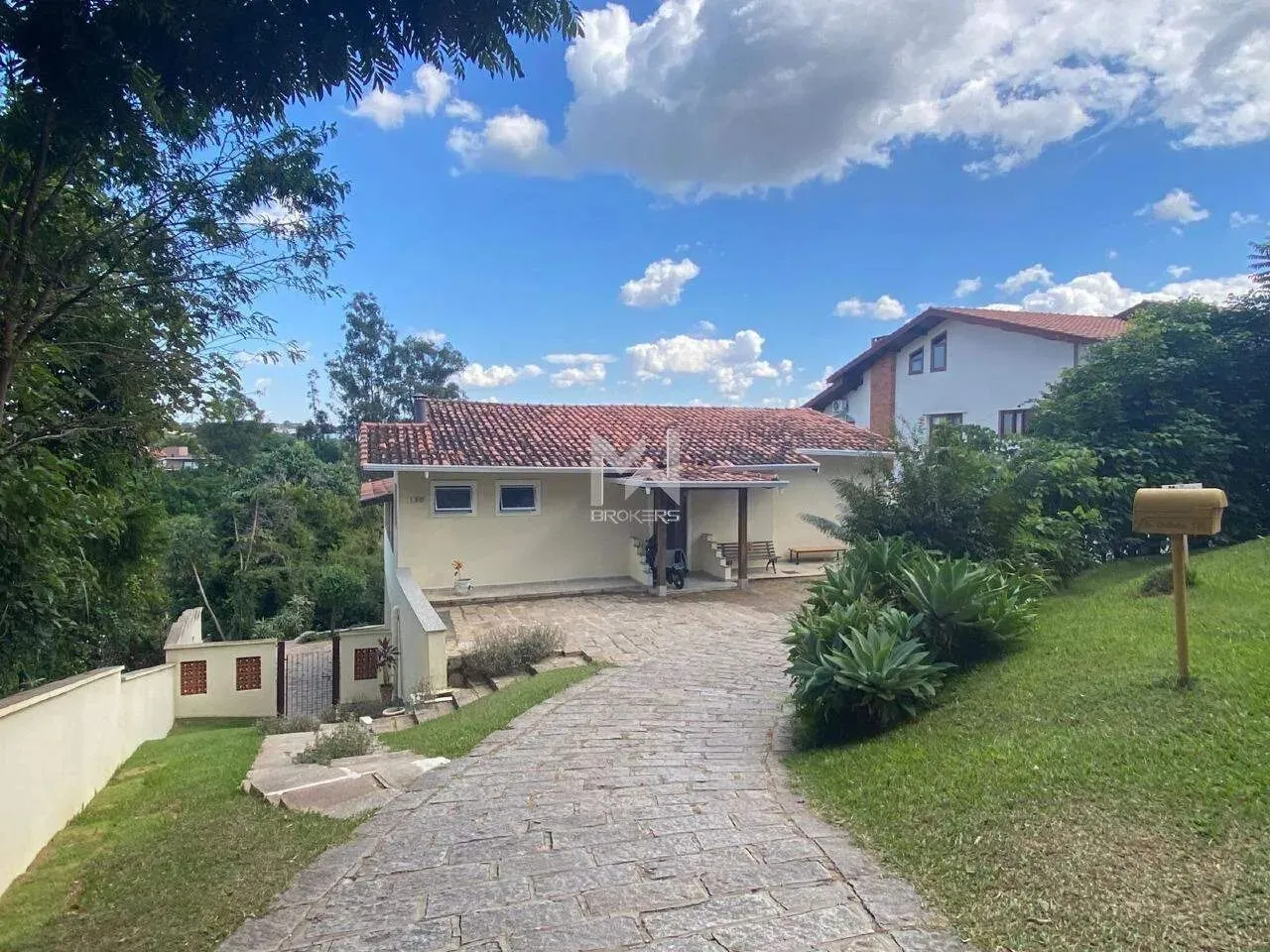 Casa à venda no Condomínio Estância Marambaia em Vinhedo - SP