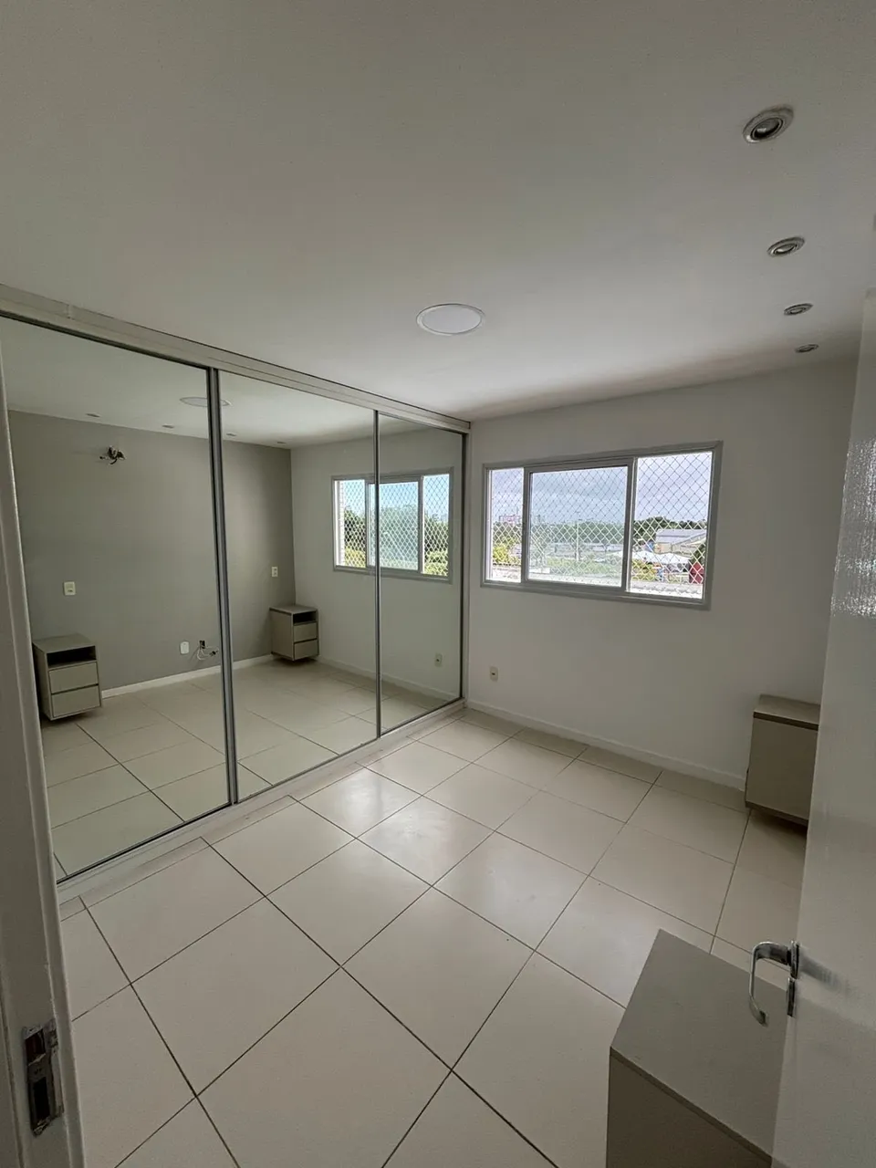 CONDOMINIO RESERVA LAGOA, LINDO APARTAMENTO NA LAGOA DA JANSEN, 3 QUARTOS, MOVEIS PROJETAD