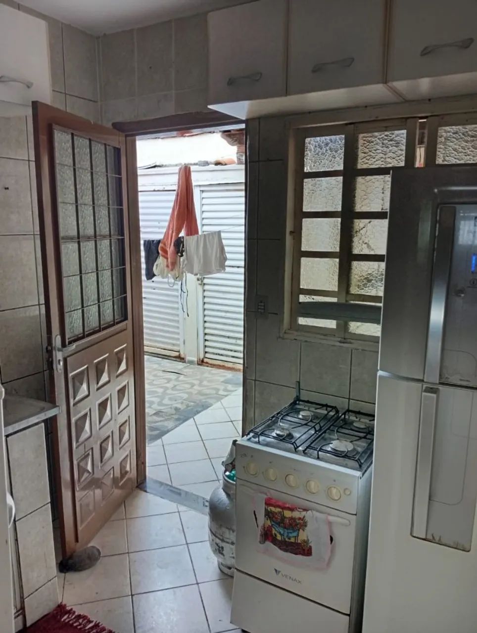 Duas suítes e um quarto para alugar em casa só para mulheres  - Foto 2