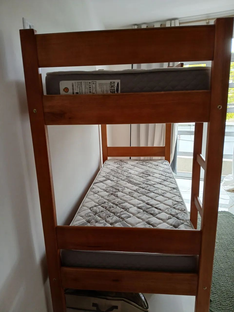 Beliche semi nova / 2 colchões de solteiro. - Foto 3