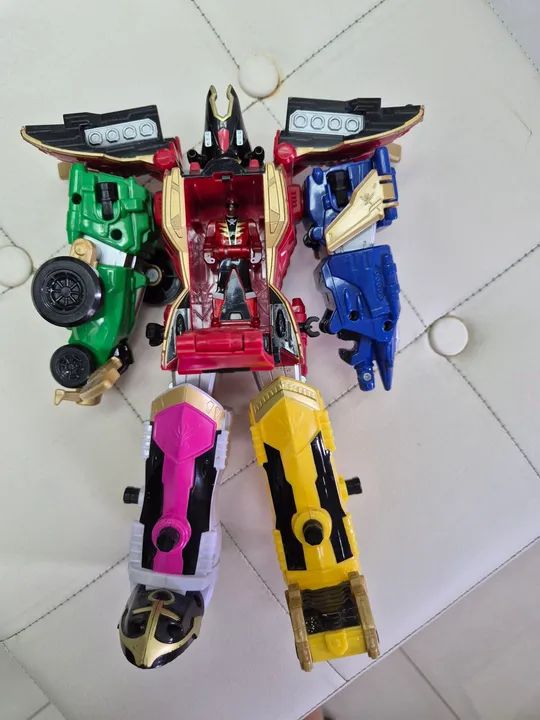 Power Rangers Super Megaforce - Lendário Megazord  - Foto 2
