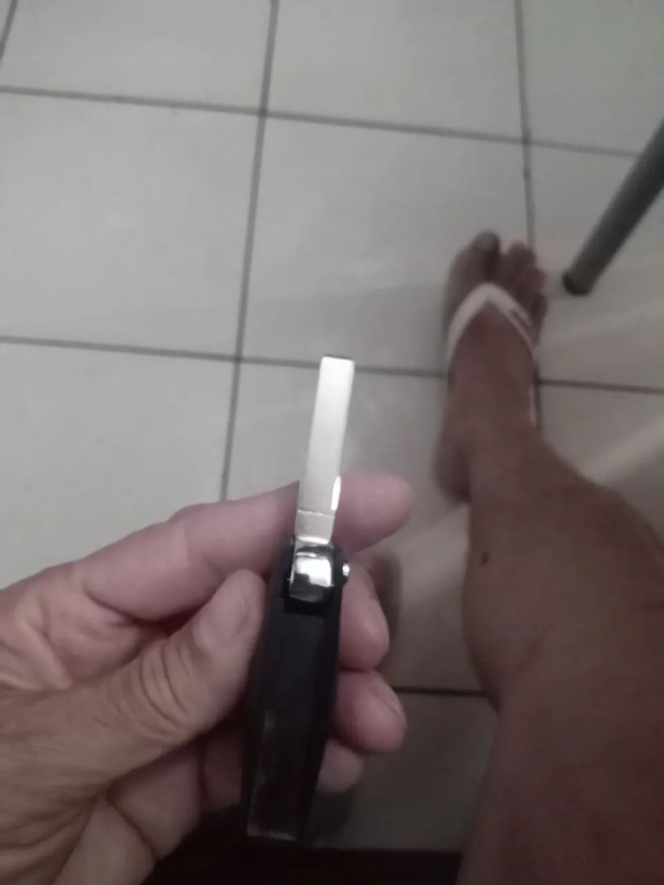 Carcaça chave canivete semi novo o lugar q botar o chaveiro quebrou
