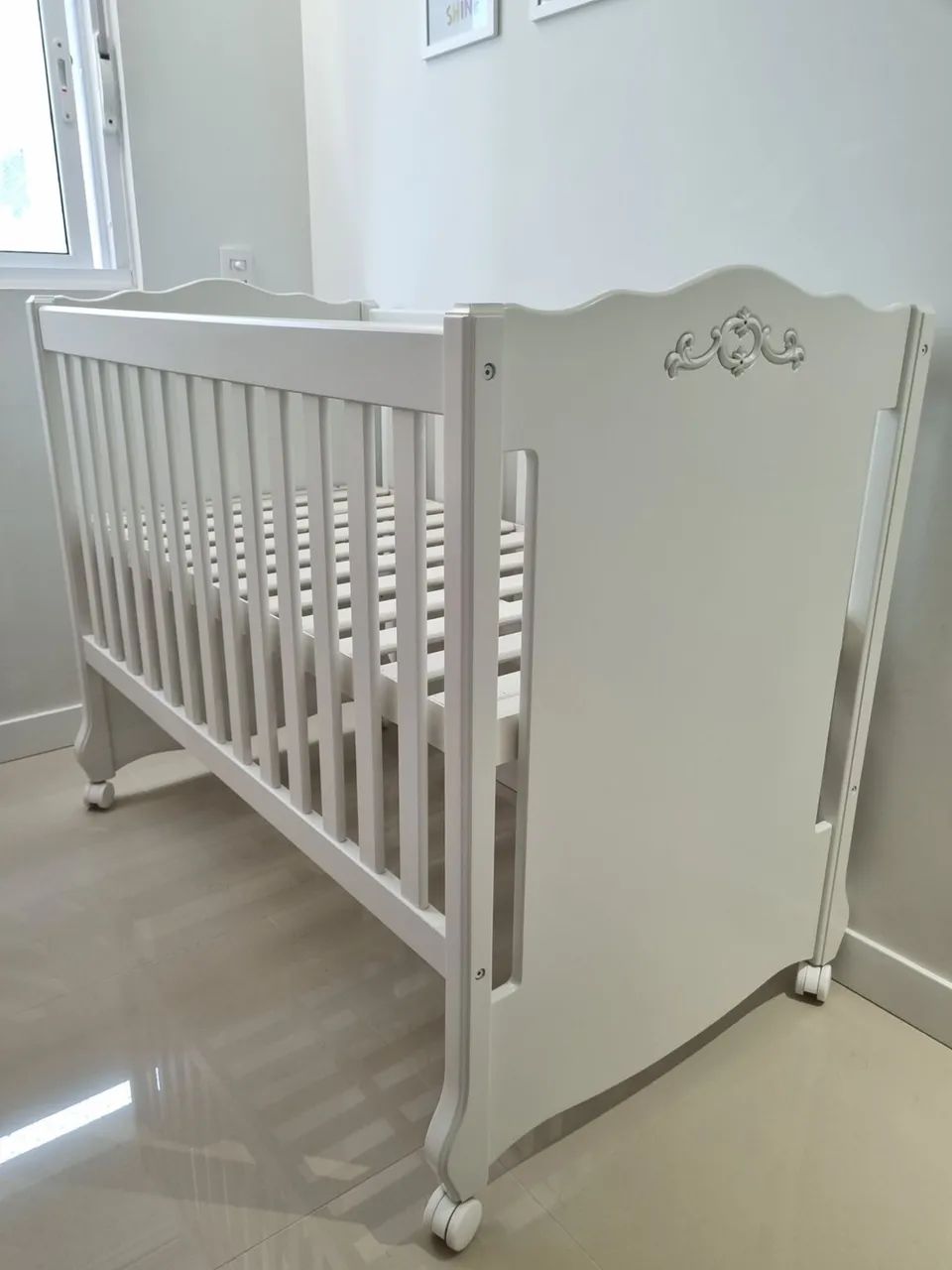 Vendo berço 64319465332610121