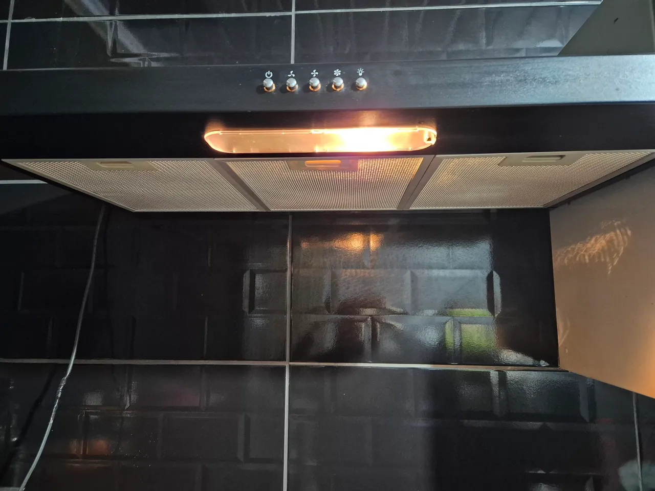 Coifa de cozinha com iluminação