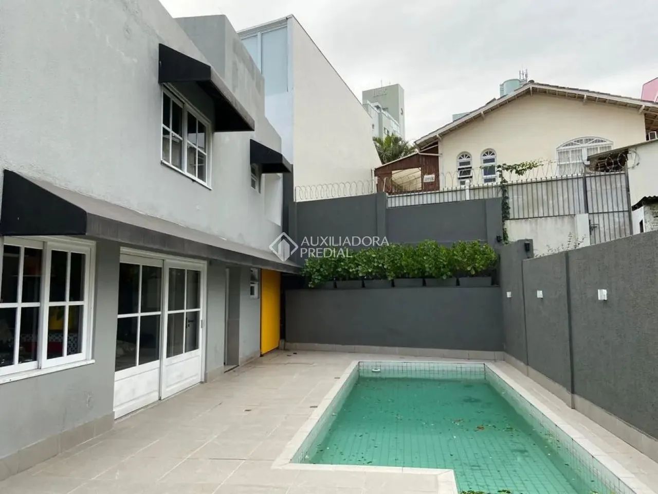 Casa à venda no Bom Abrigo, 4 dormitórios